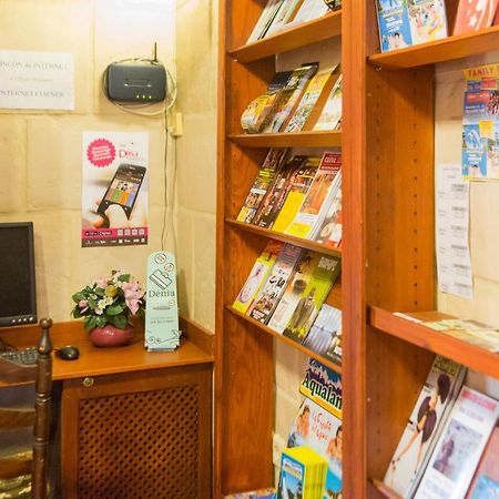 Hostal Loreto Denia Ngoại thất bức ảnh