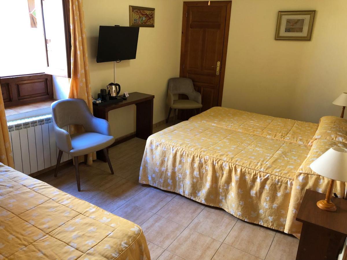 Hostal Loreto Denia Ngoại thất bức ảnh