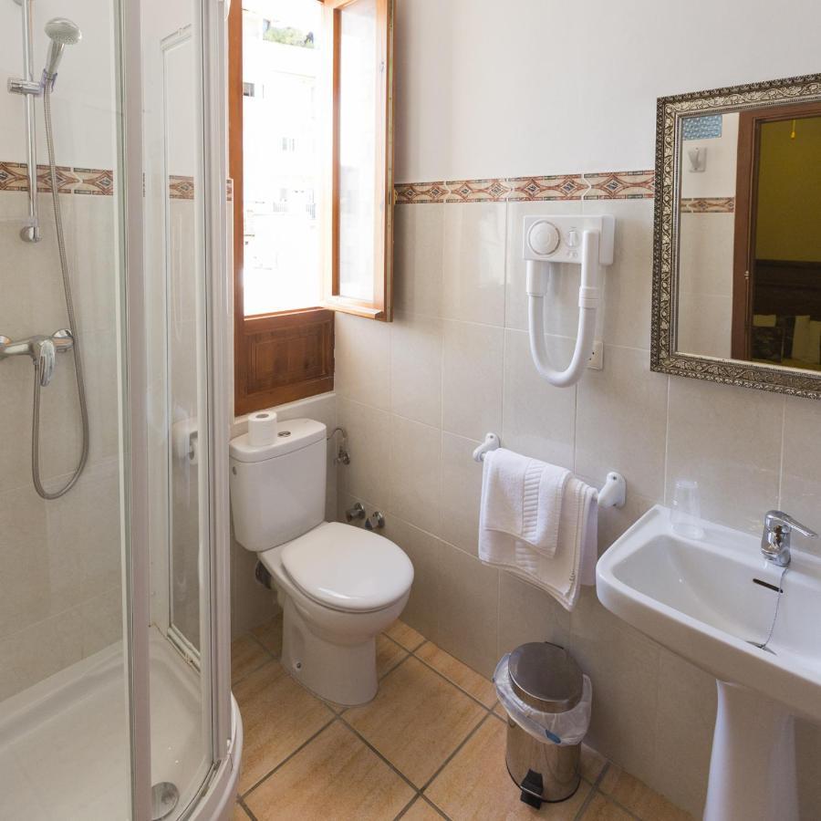 Hostal Loreto Denia Ngoại thất bức ảnh