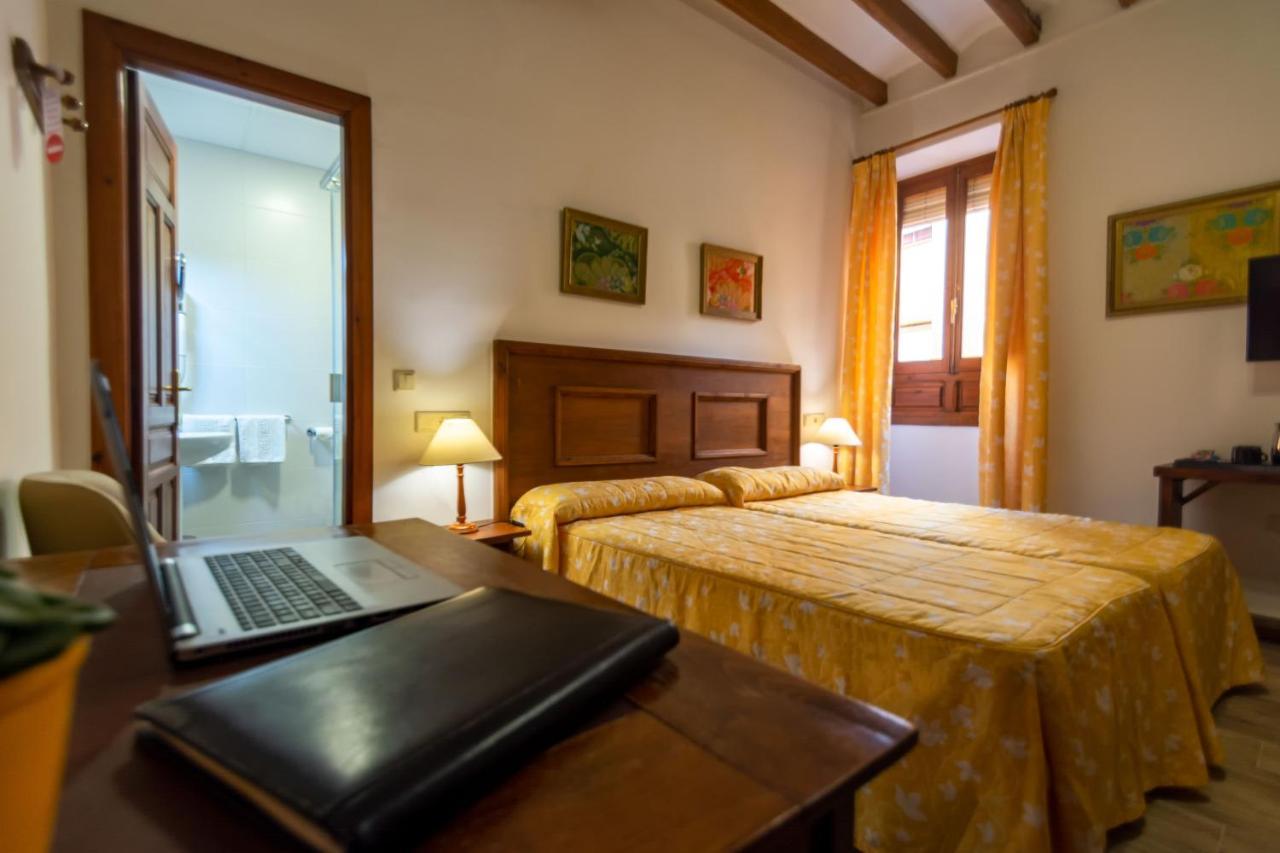 Hostal Loreto Denia Ngoại thất bức ảnh